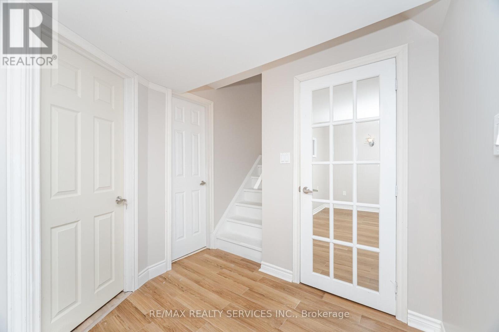 3027 Richview Boulevard, Oakville, Ontario L6M 5C7 - Photo 30 - W12634290