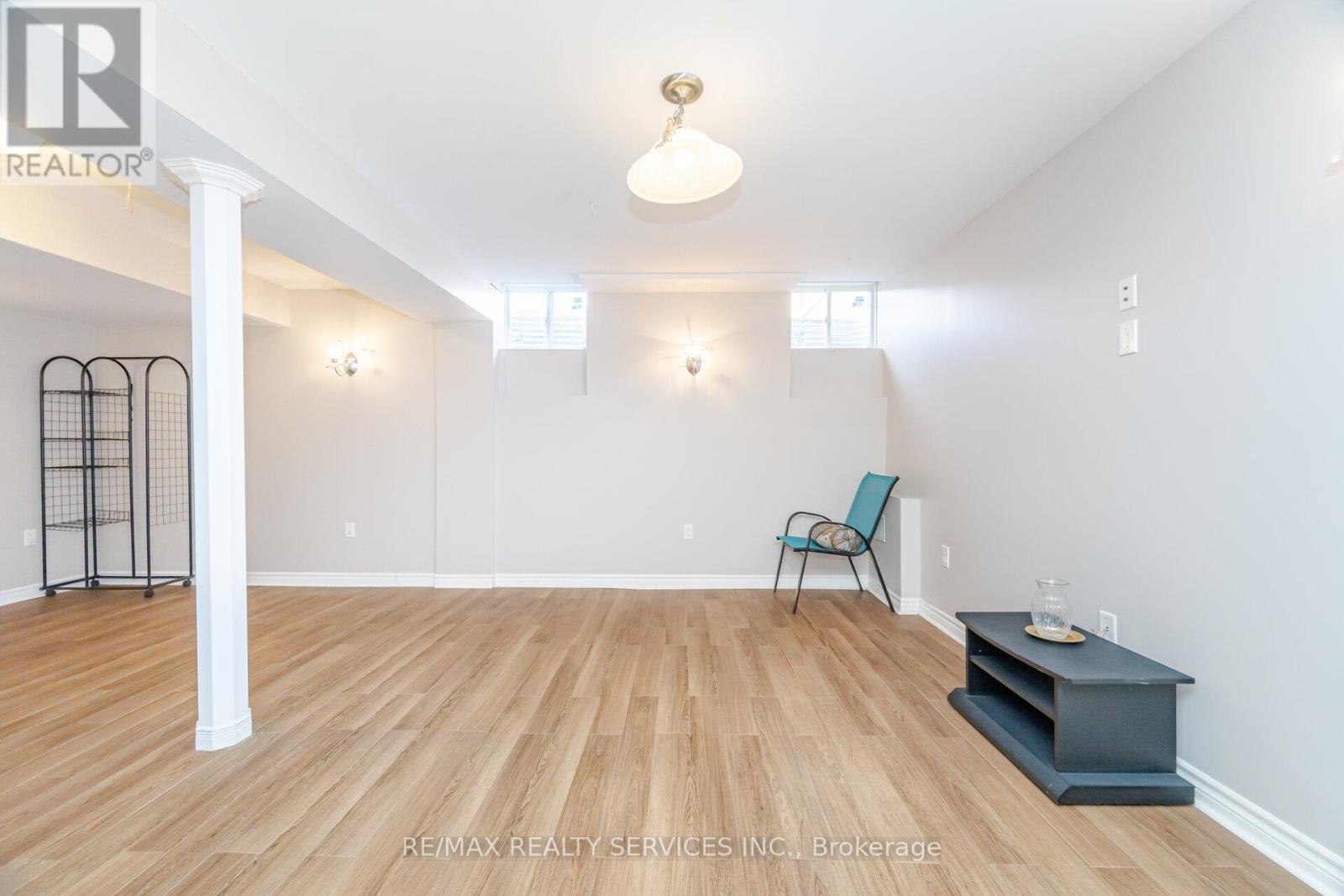 3027 Richview Boulevard, Oakville, Ontario L6M 5C7 - Photo 33 - W12634290