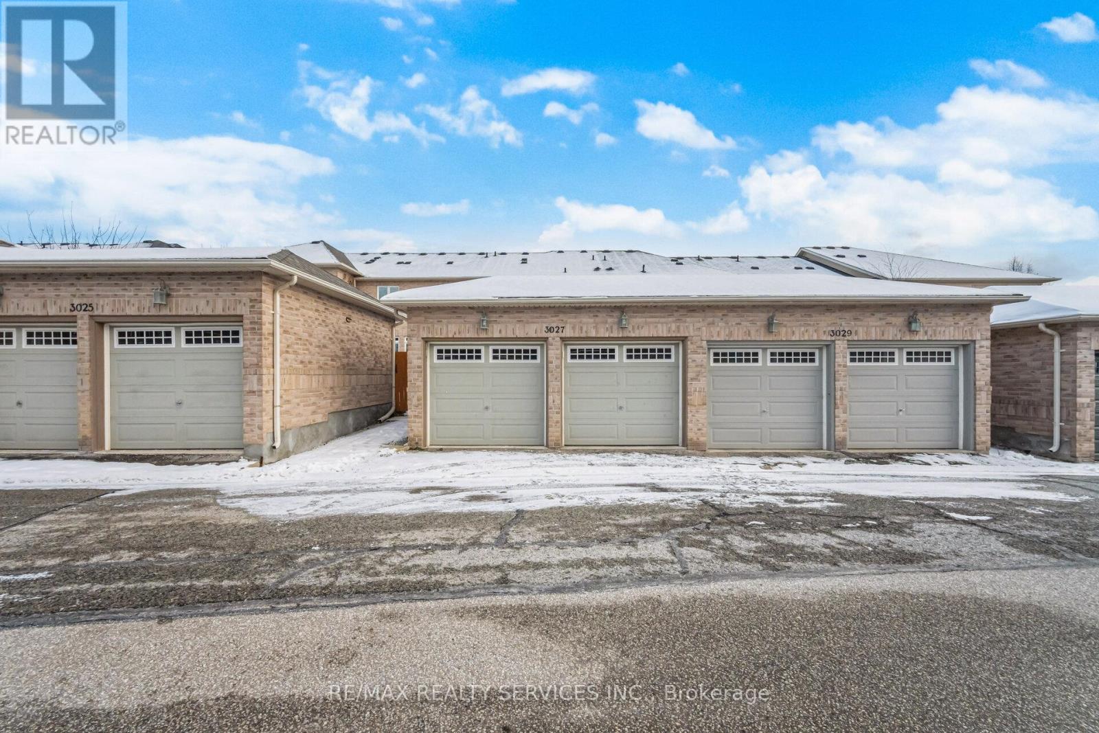 3027 Richview Boulevard, Oakville, Ontario L6M 5C7 - Photo 40 - W12634290