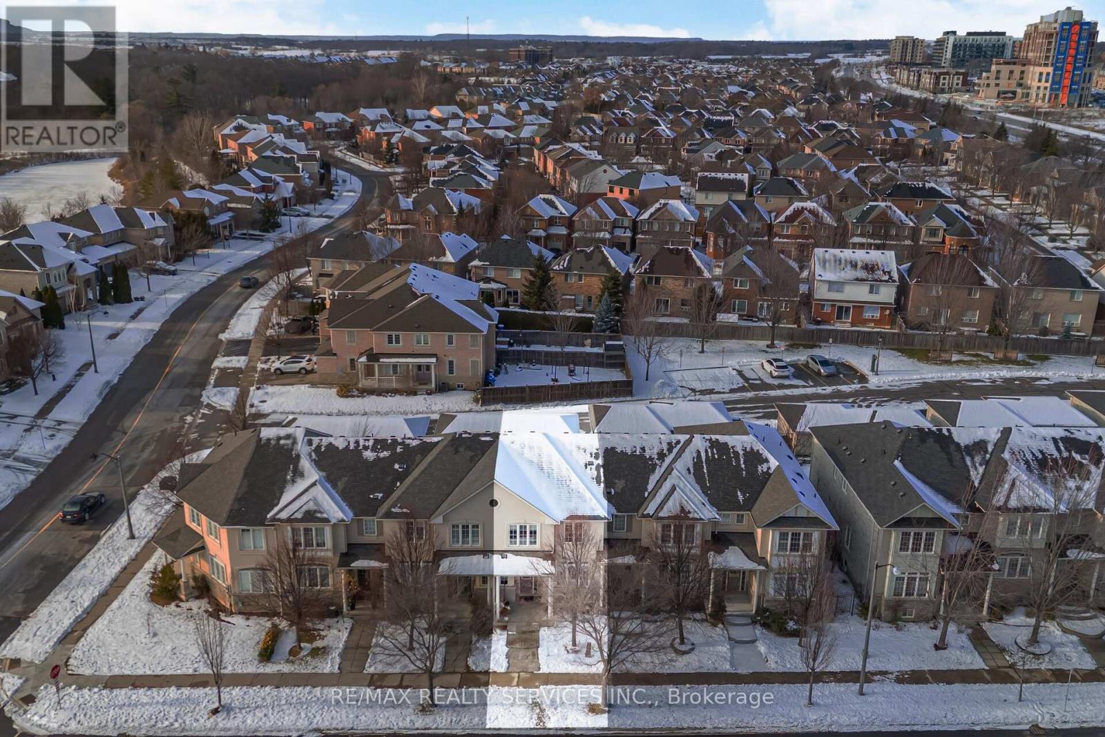 3027 Richview Boulevard, Oakville, Ontario L6M 5C7 - Photo 46 - W12634290