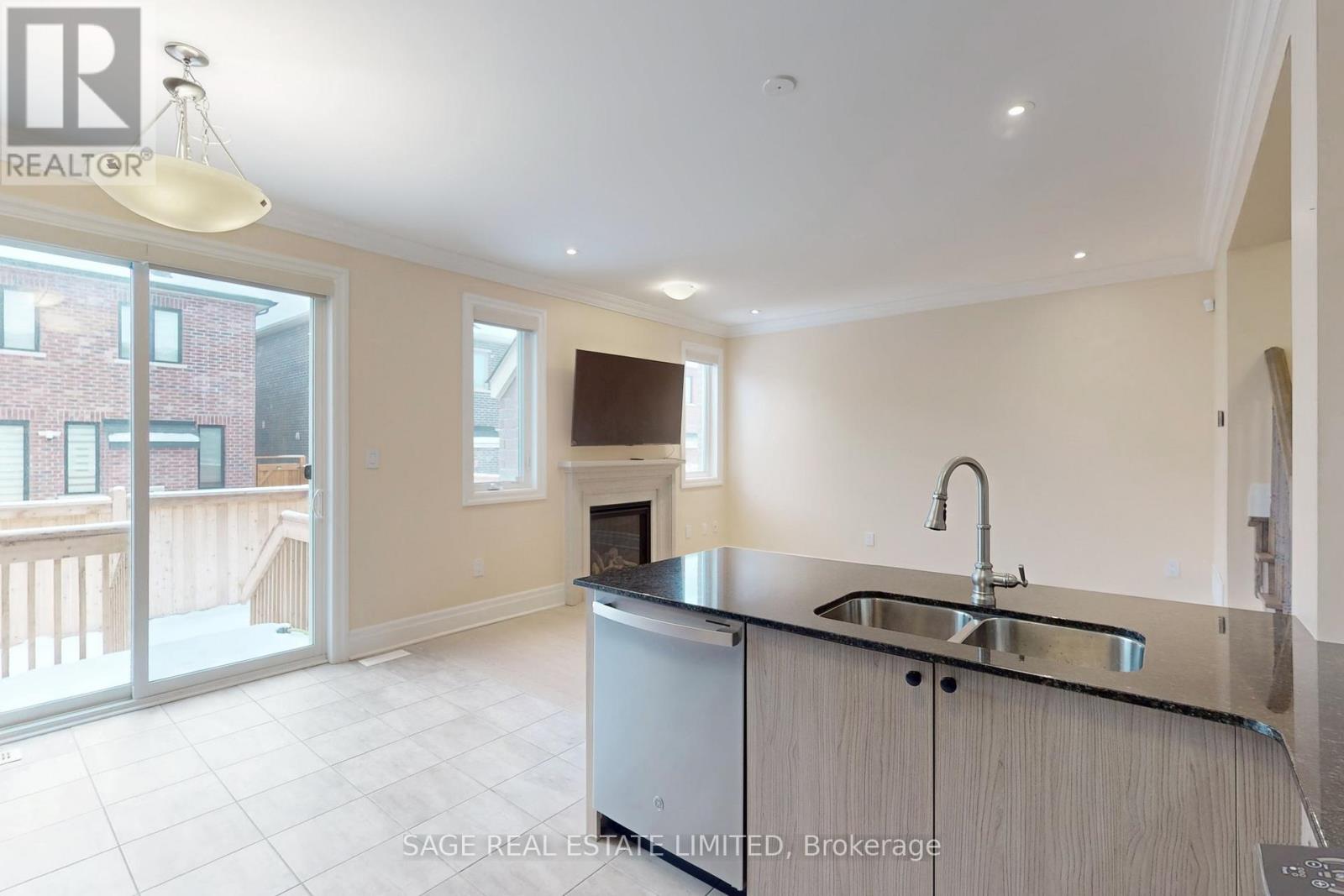 1826 Thames Circle, Milton, Ontario  L9E 2A4 - Photo 14 - W12634318