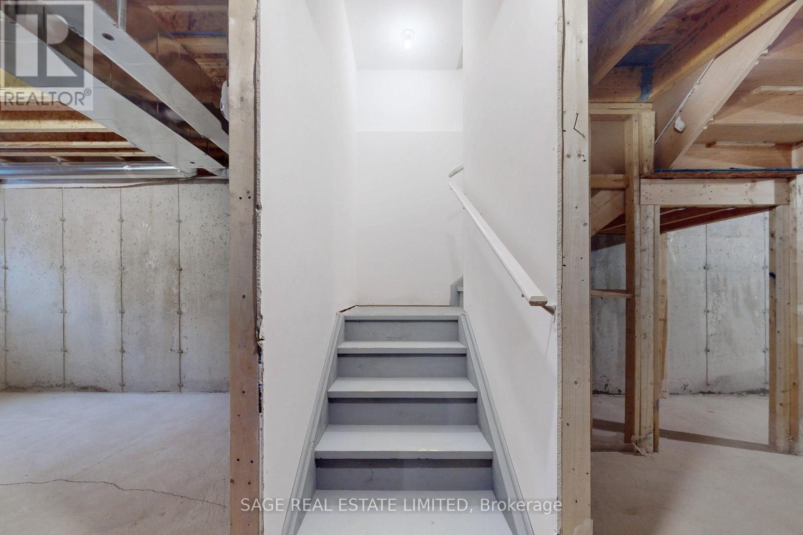 1826 Thames Circle, Milton, Ontario  L9E 2A4 - Photo 32 - W12634318