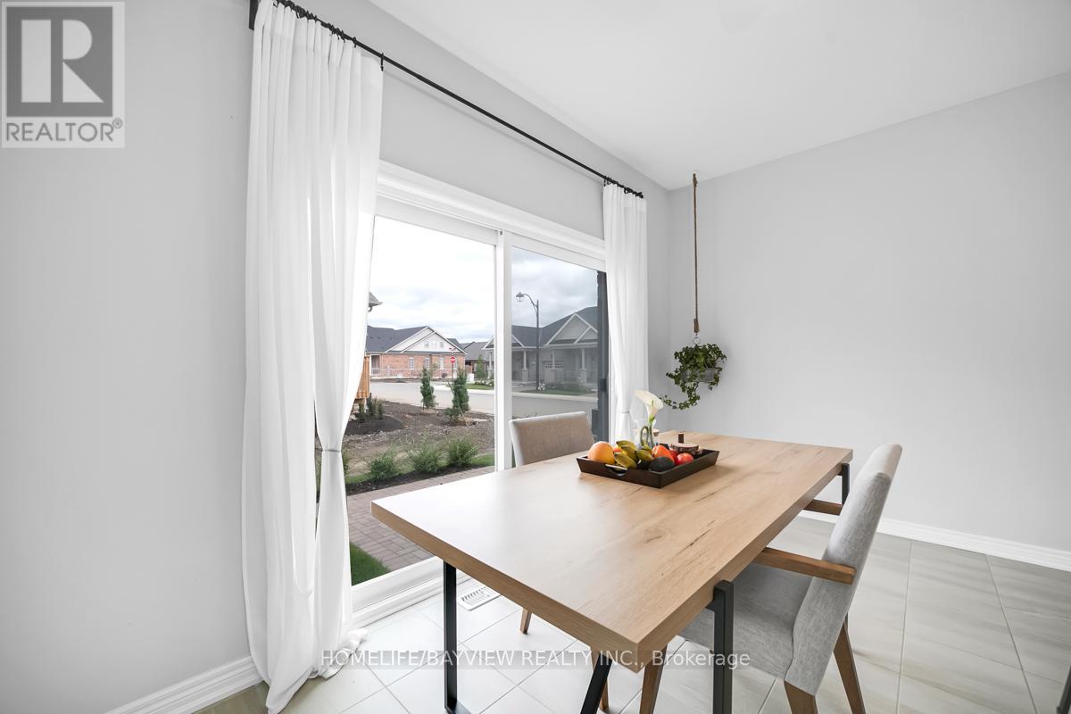 52 Bluestone Crescent, Brampton (Sandringham-Wellington), Ontario  L6R 4B8 - Photo 20 - W12634342