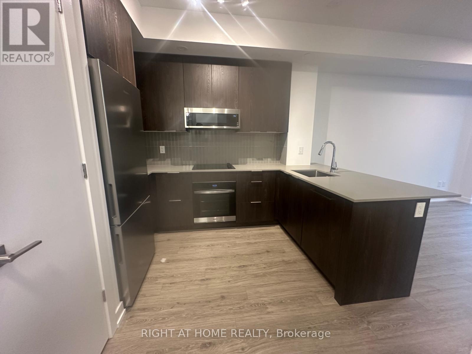 349 - 2501 Saw Whet Boulevard, Oakville, Ontario  L6M 5N2 - Photo 7 - W12634378