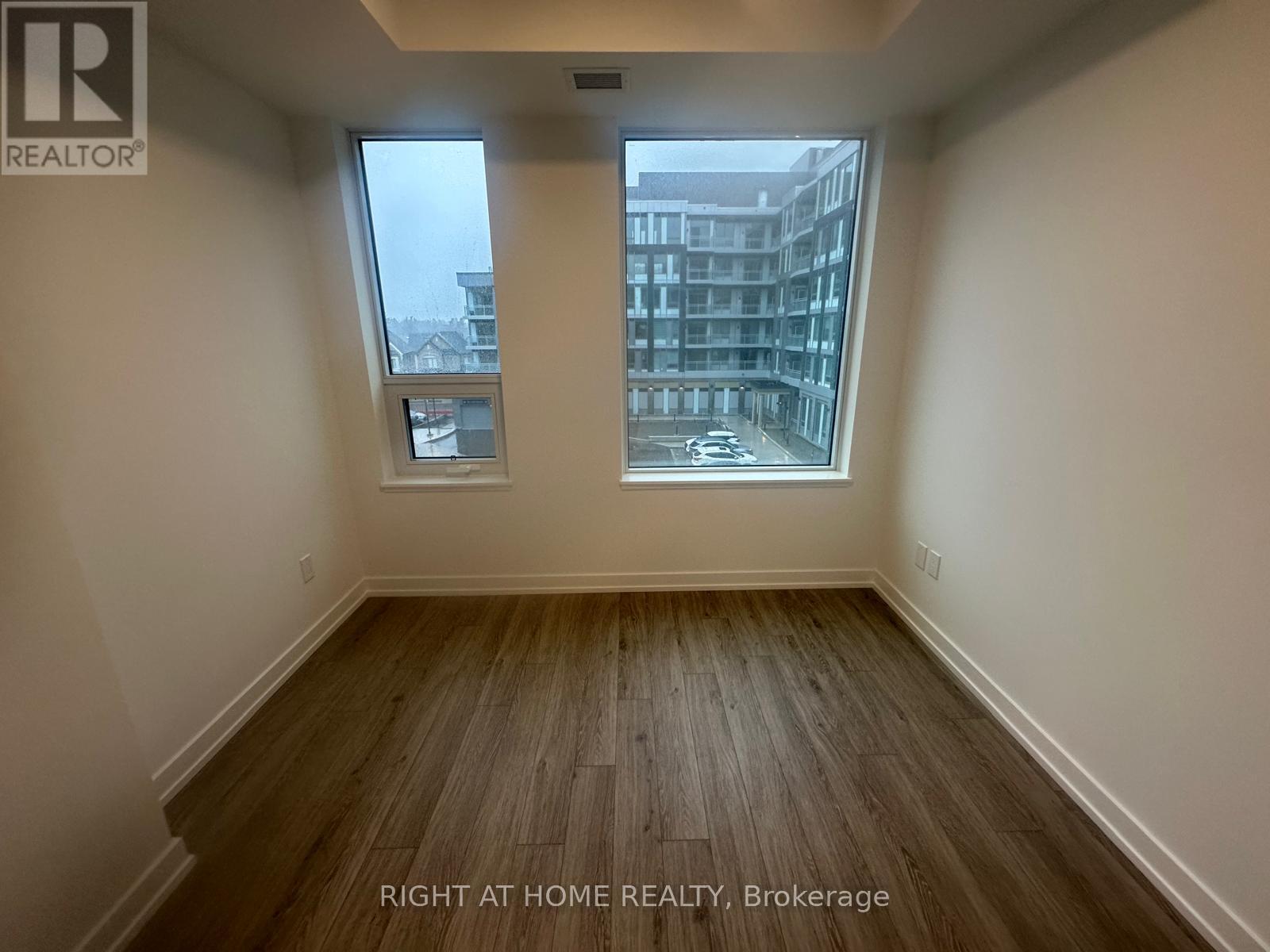 349 - 2501 Saw Whet Boulevard, Oakville, Ontario  L6M 5N2 - Photo 8 - W12634378