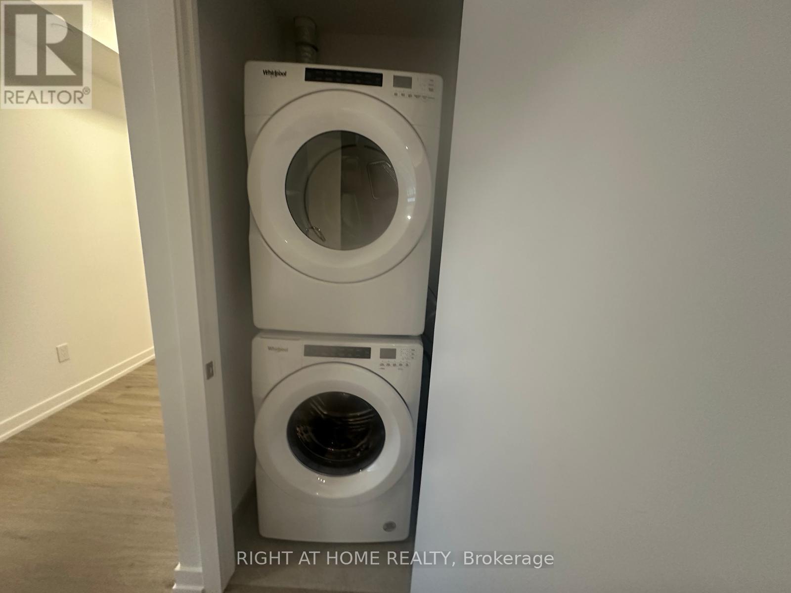 349 - 2501 Saw Whet Boulevard, Oakville, Ontario  L6M 5N2 - Photo 9 - W12634378