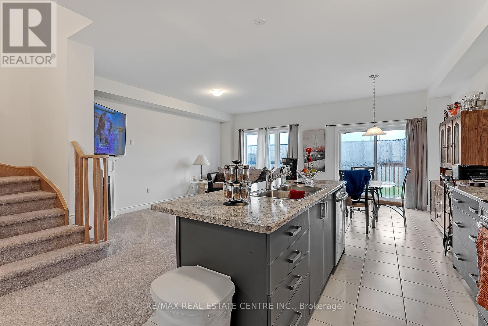 524 Brooks Street, Shelburne, Ontario  L9V 2X8 - Photo 7 - X12634302