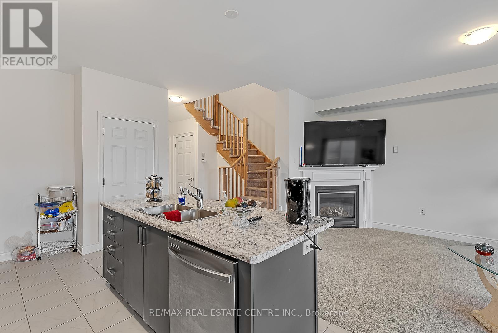 524 Brooks Street, Shelburne, Ontario  L9V 2X8 - Photo 9 - X12634302