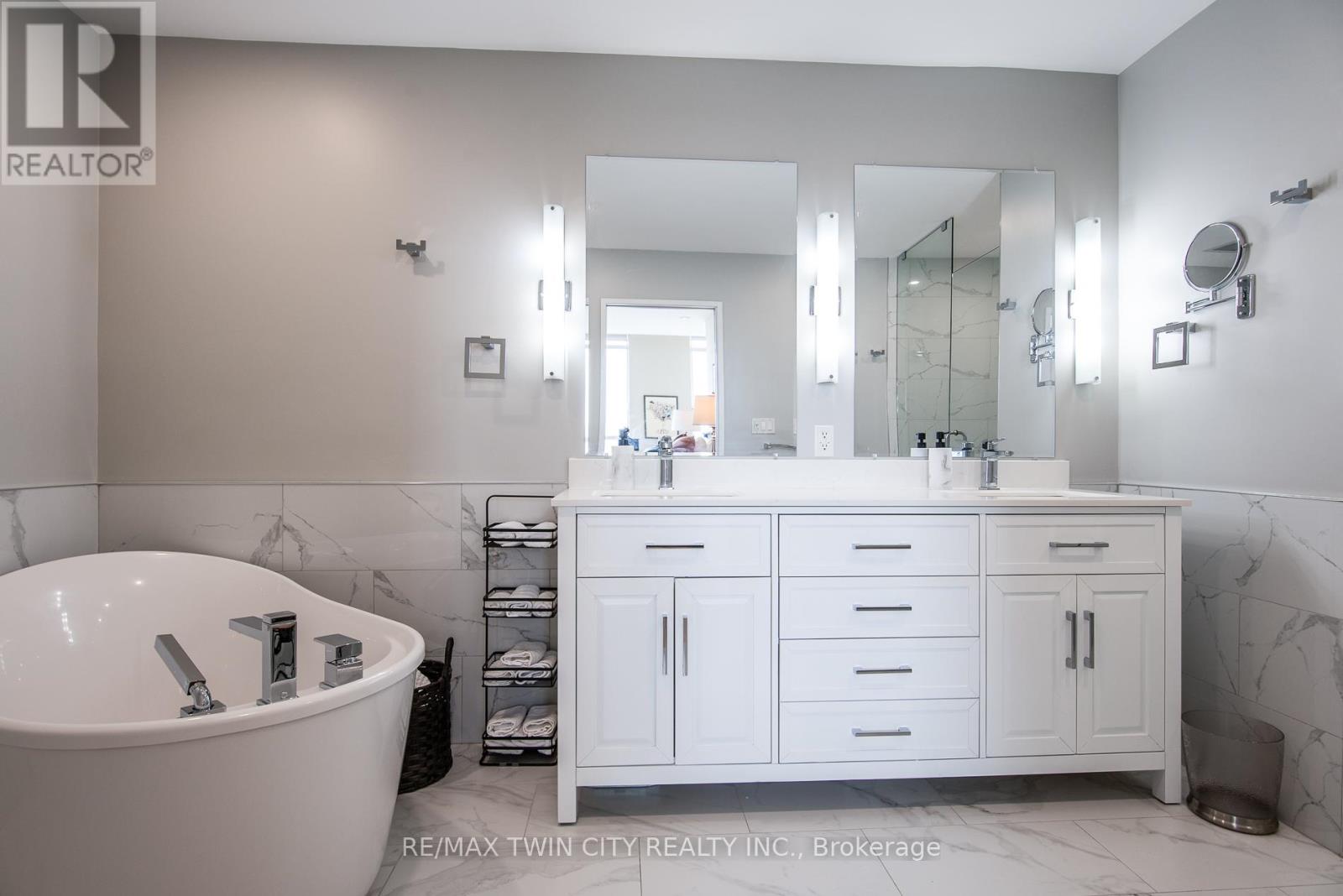 1306 - 191 King Street S, Waterloo, Ontario  N2J 1R1 - Photo 18 - X12634338