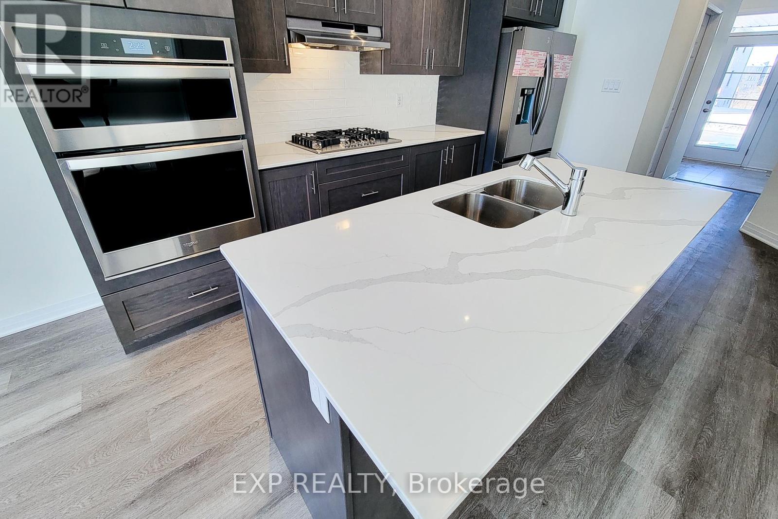 31 Turnbull Drive, Brantford, Ontario  N3T 0K4 - Photo 18 - X12634356