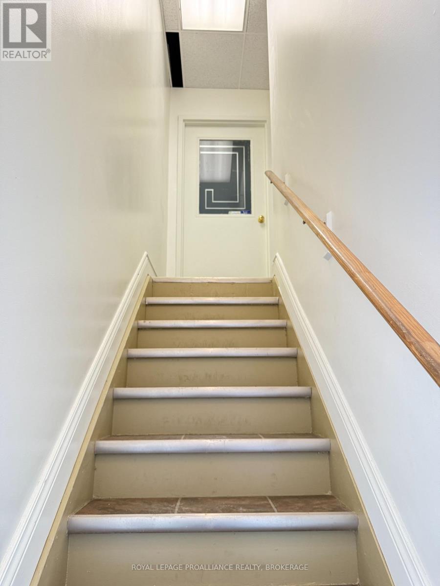 11 - 626 Cataraqui Woods Drive, Kingston, Ontario K7P 1T8 - Photo 10 - X12634420