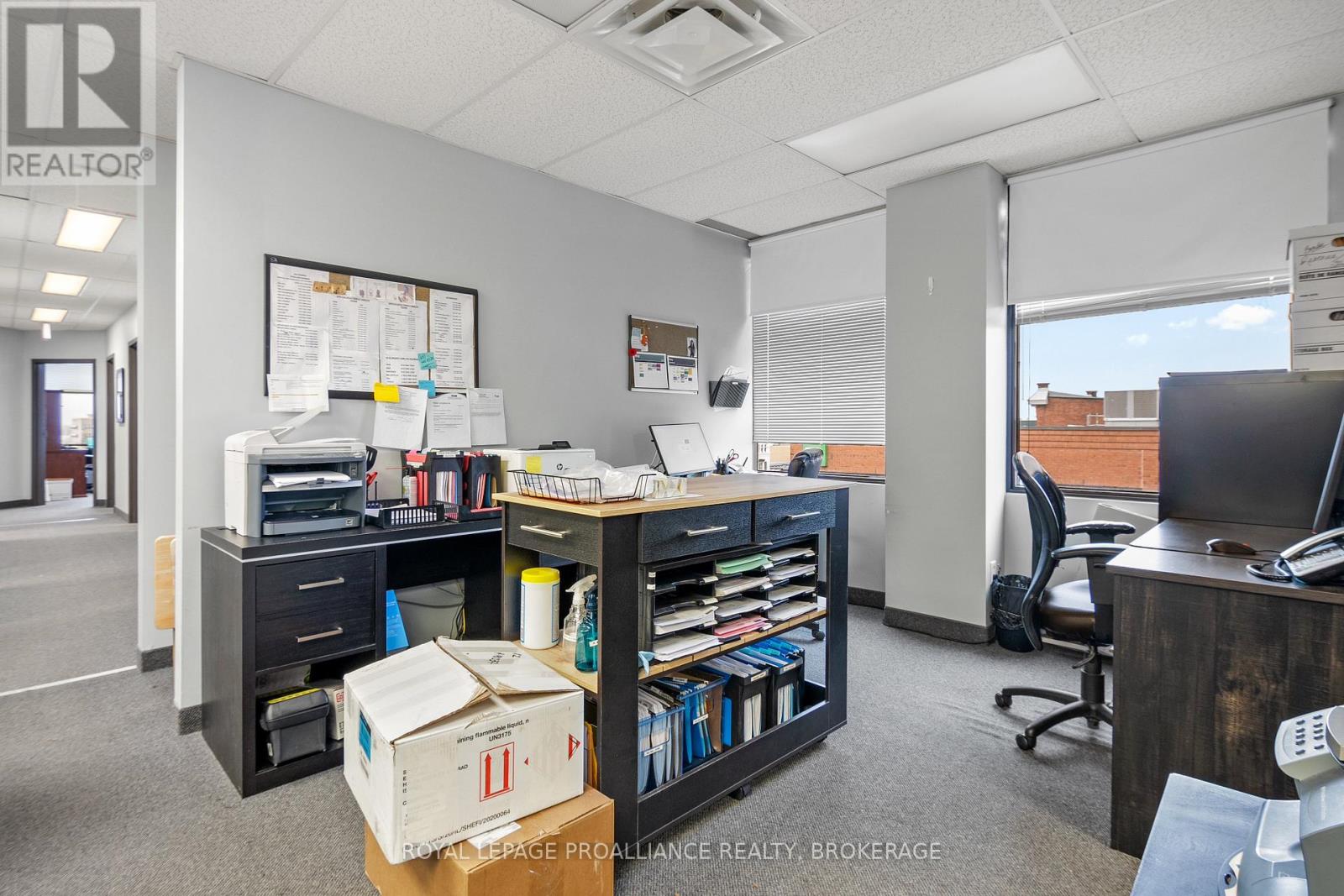 401 - 100 Princess Street, Kingston, Ontario K7L 1A7 - Photo 10 - X12634456