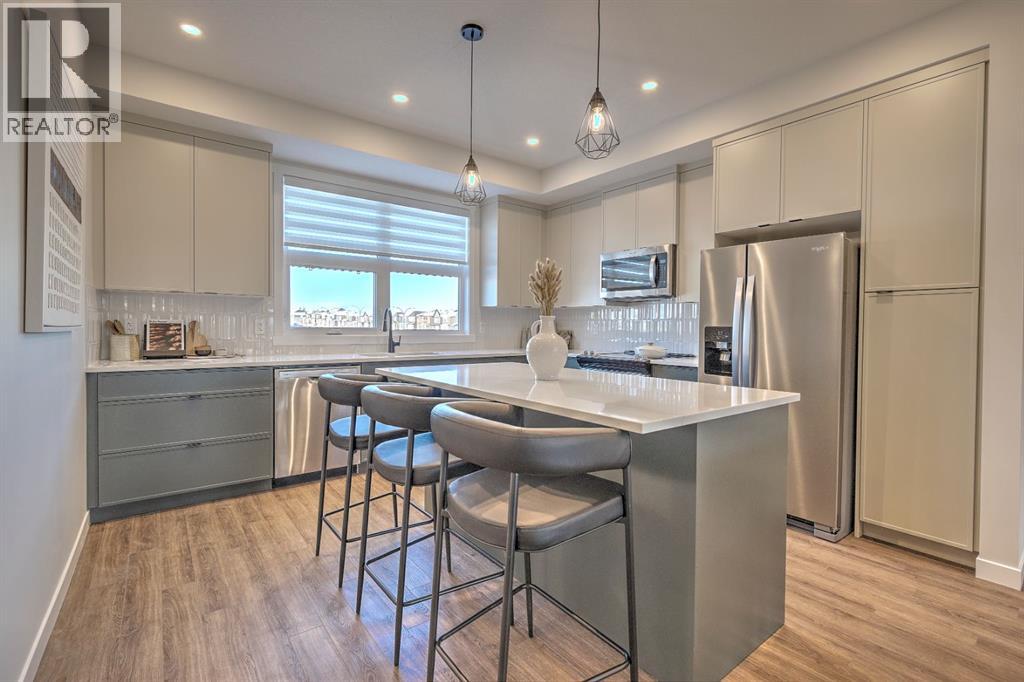 605, 30 Creekside Villas, Calgary, Alberta  T1T 1Z1 - Photo 4 - A2262562