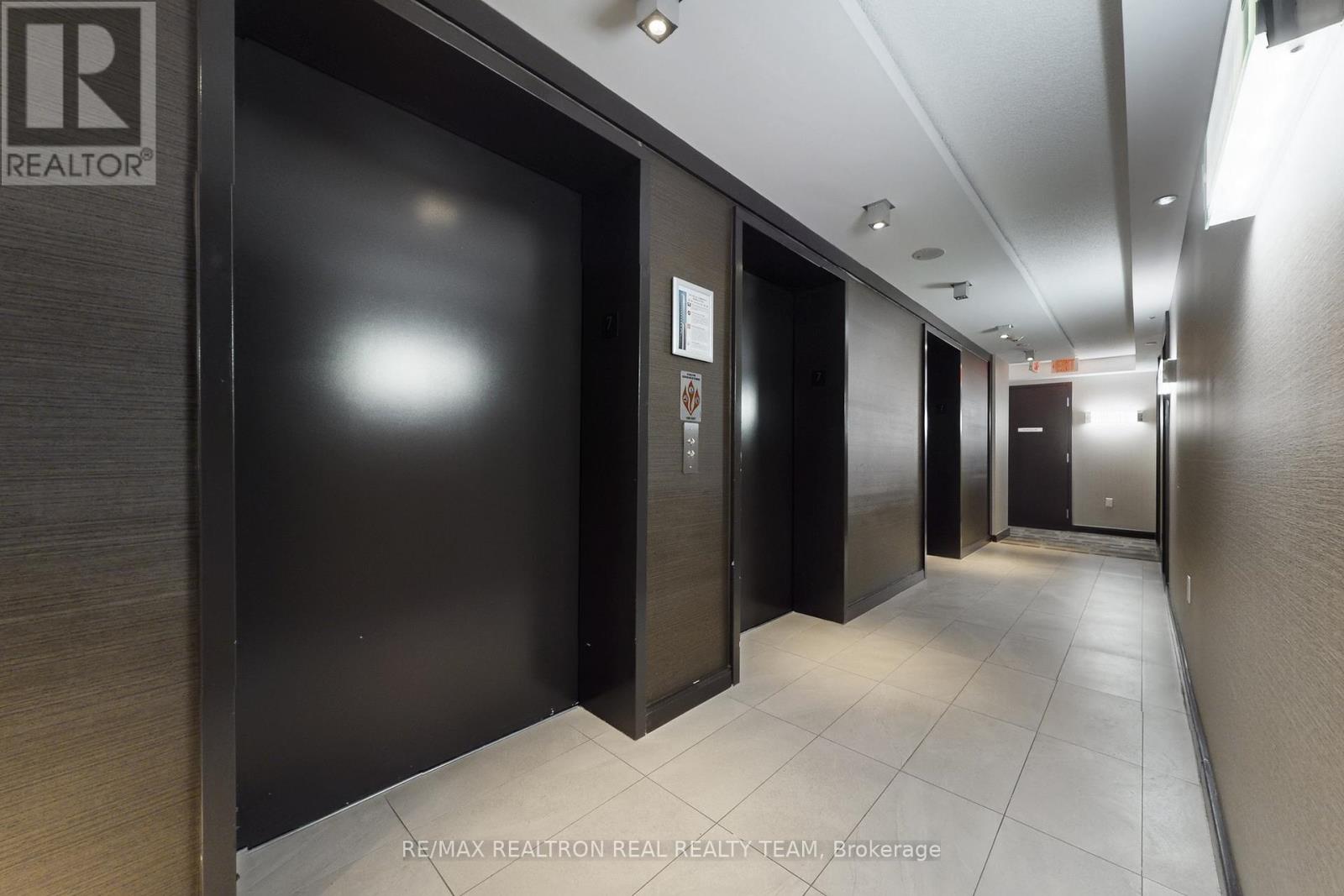 706 - 9 Valhalla Inn Road, Toronto, Ontario M9B 1S9 - Photo 12 - W12617262