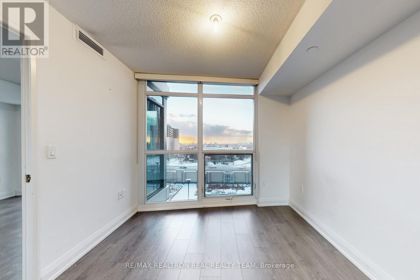 706 - 9 Valhalla Inn Road, Toronto, Ontario M9B 1S9 - Photo 21 - W12617262