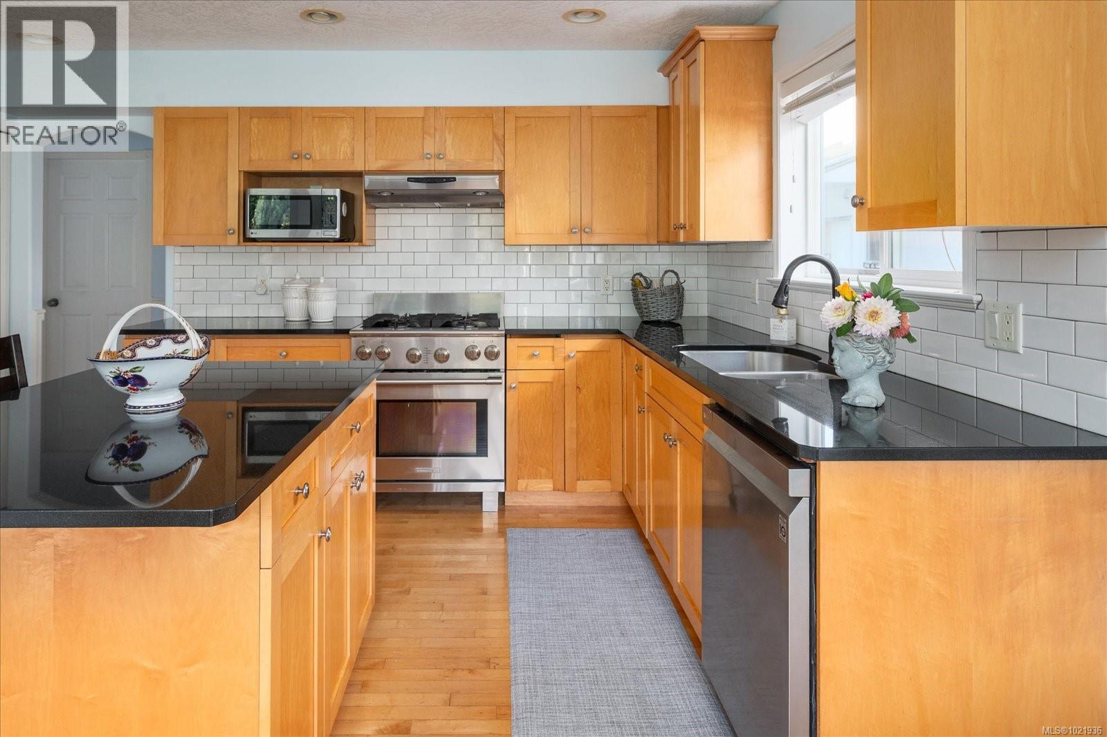 5804 Quarry Cres, Nanaimo, British Columbia  V9T 6H9 - Photo 18 - 1021936