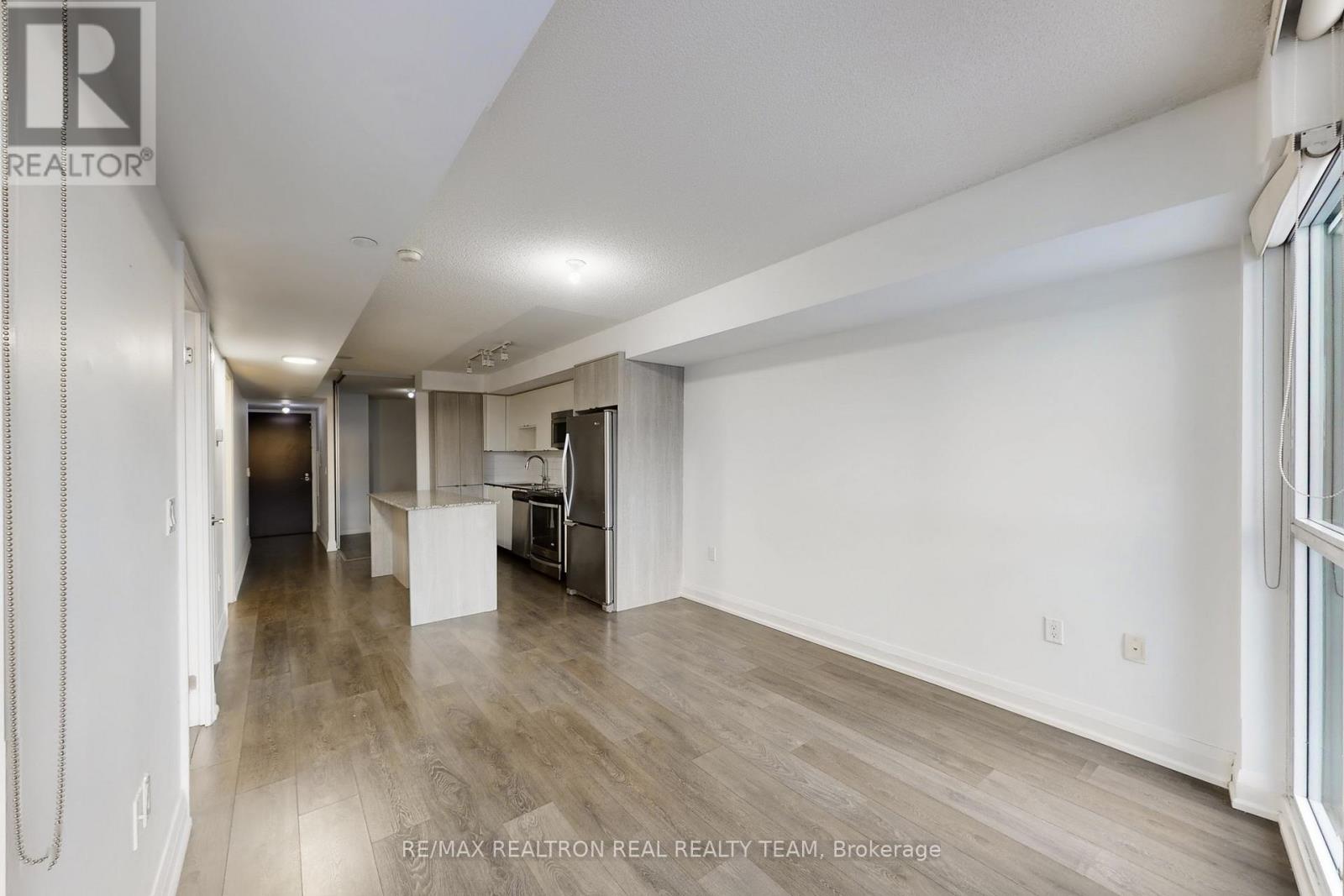 706 - 9 Valhalla Inn Road, Toronto, Ontario M9B 1S9 - Photo 17 - W12617262