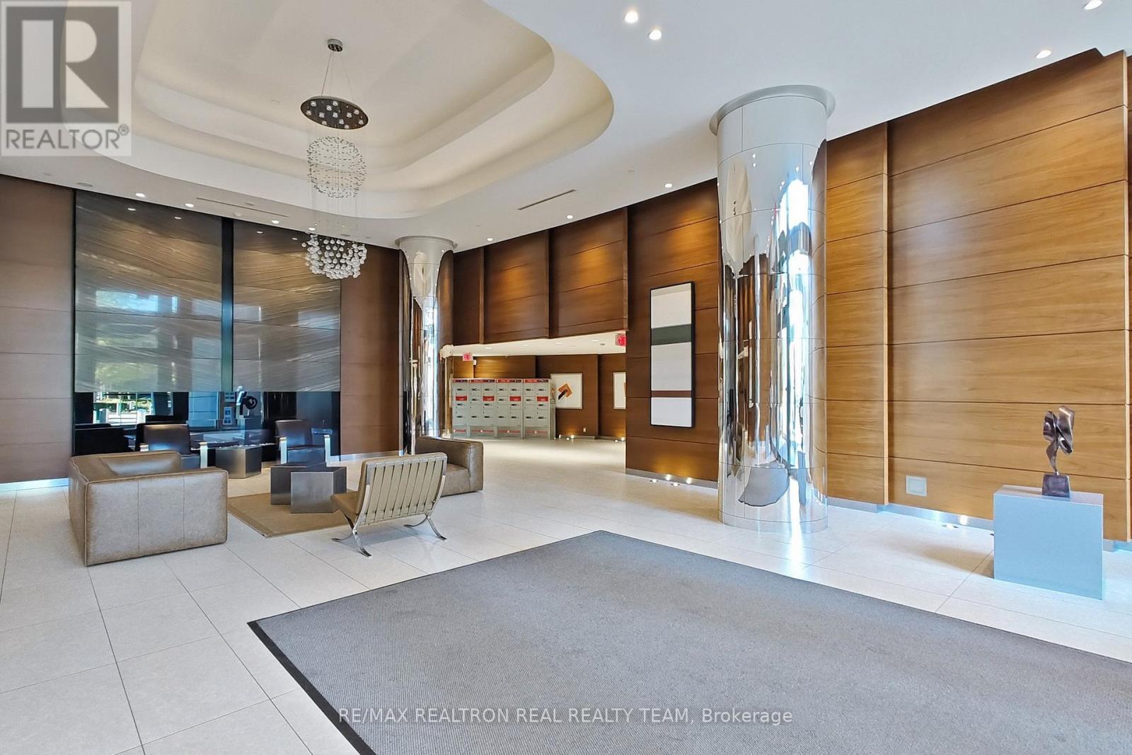 706 - 9 Valhalla Inn Road, Toronto, Ontario M9B 1S9 - Photo 7 - W12617262