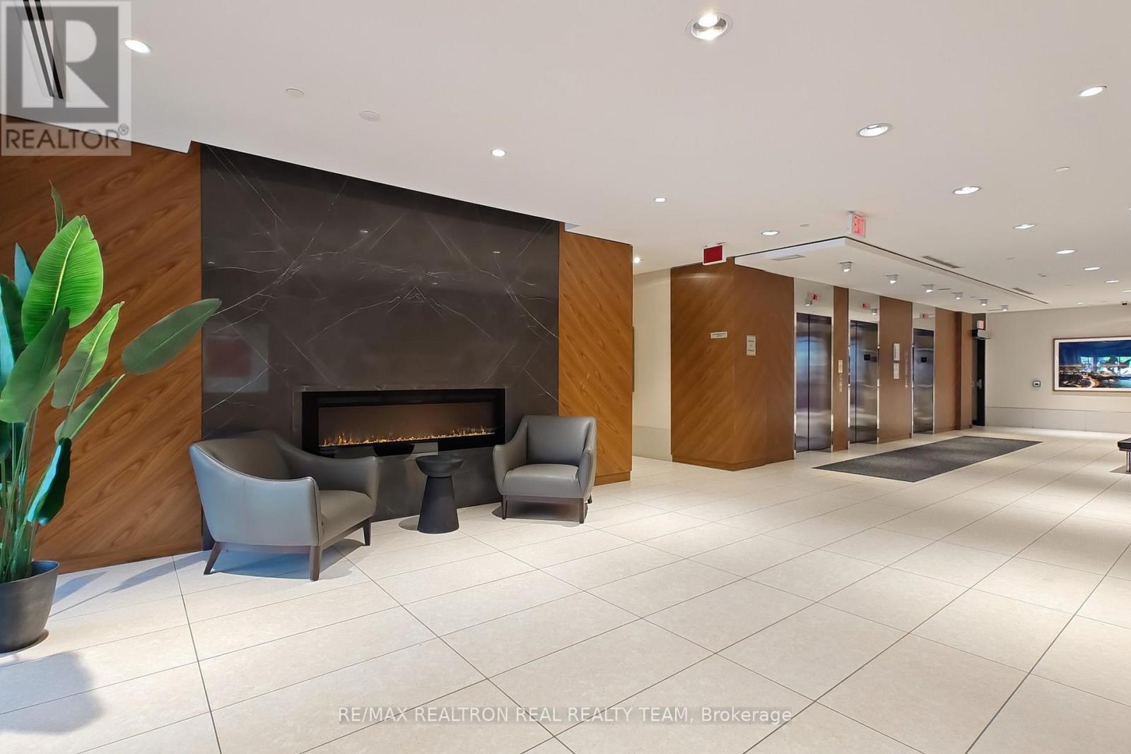 706 - 9 Valhalla Inn Road, Toronto, Ontario M9B 1S9 - Photo 6 - W12617262