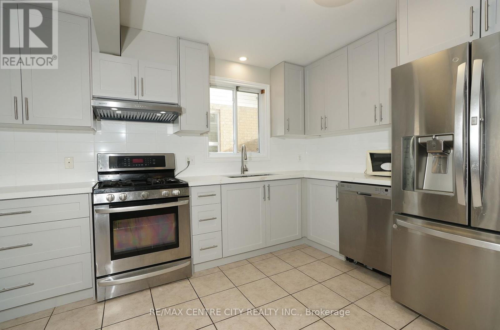 946 Whetherfield Street W, London North, Ontario  N6H 5V7 - Photo 7 - X12634444