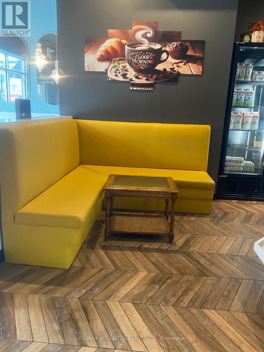 296 Somerset Street E, Ottawa, Ontario  K1N 6W1 - Photo 3 - X12634476