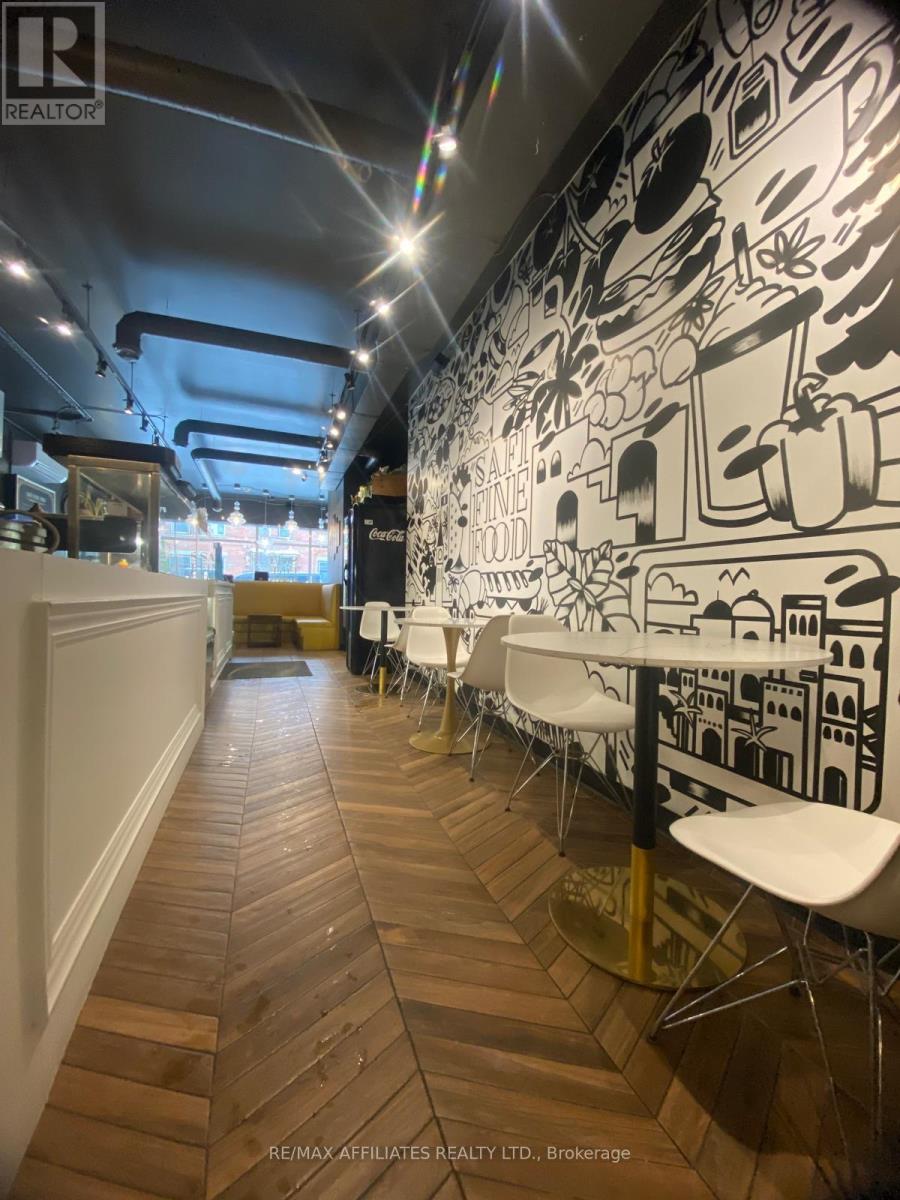 296 Somerset Street E, Ottawa, Ontario  K1N 6W1 - Photo 6 - X12634476