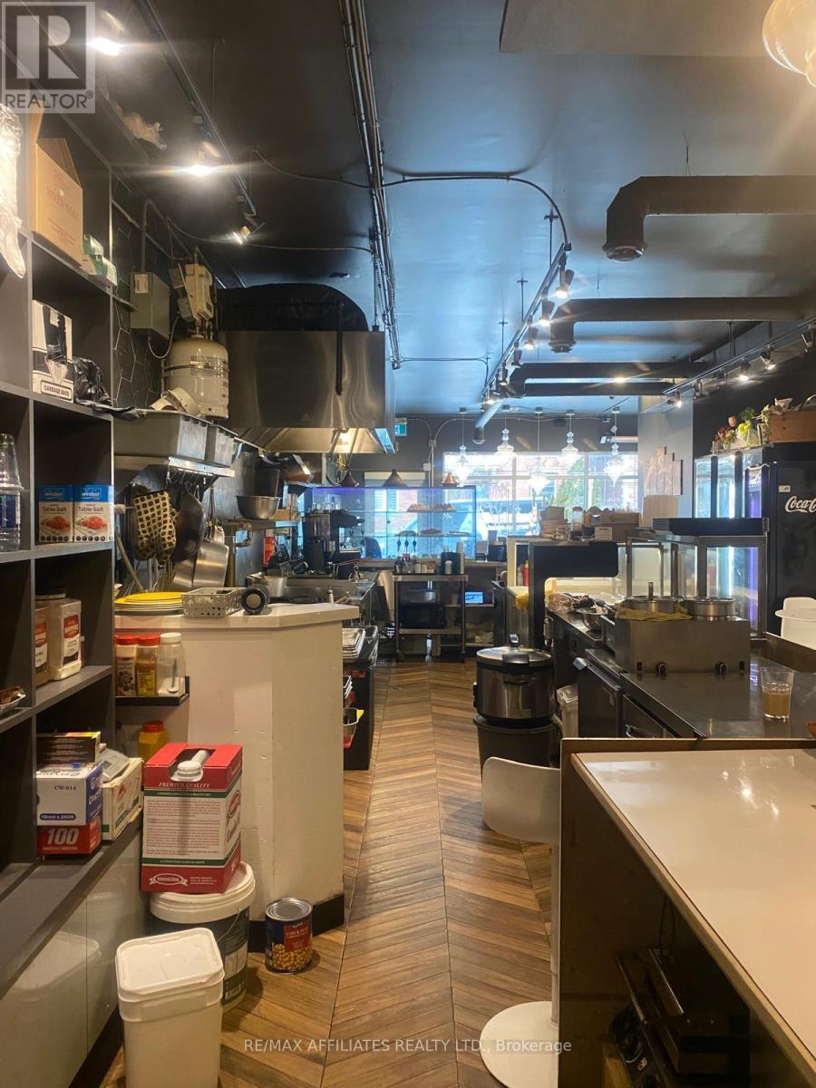 296 Somerset Street E, Ottawa, Ontario  K1N 6W1 - Photo 8 - X12634476