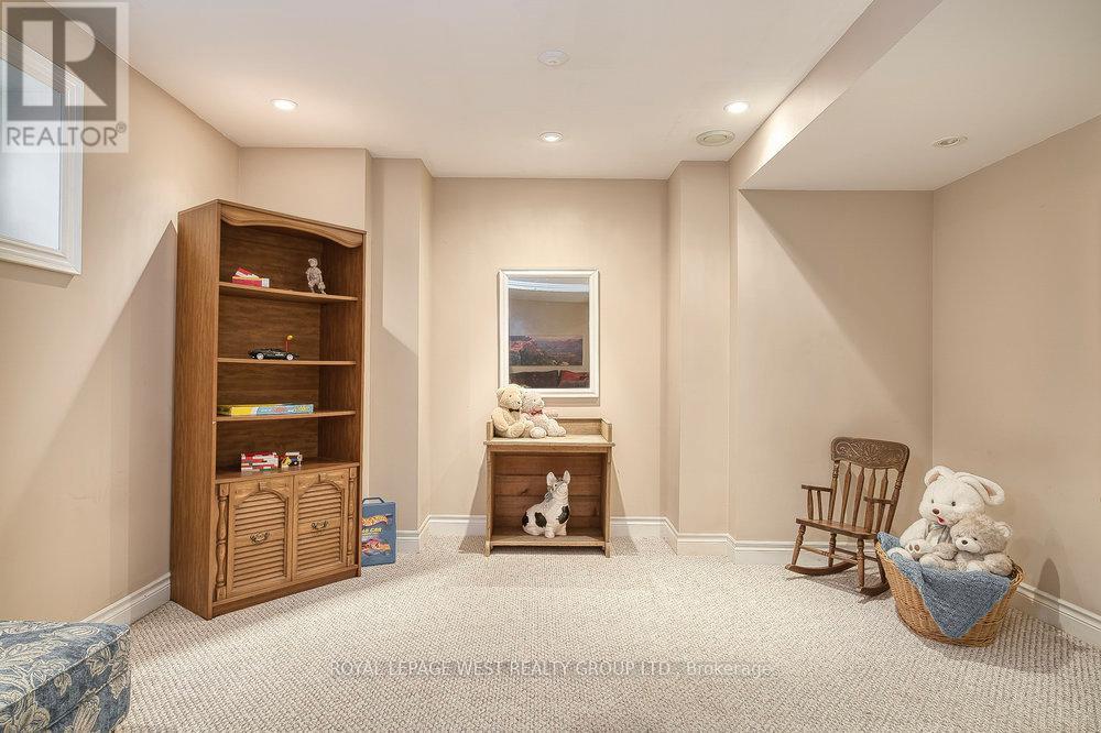 8 - 1205 Clarkson Road N, Mississauga, Ontario  L5J 2W1 - Photo 38 - W12540034