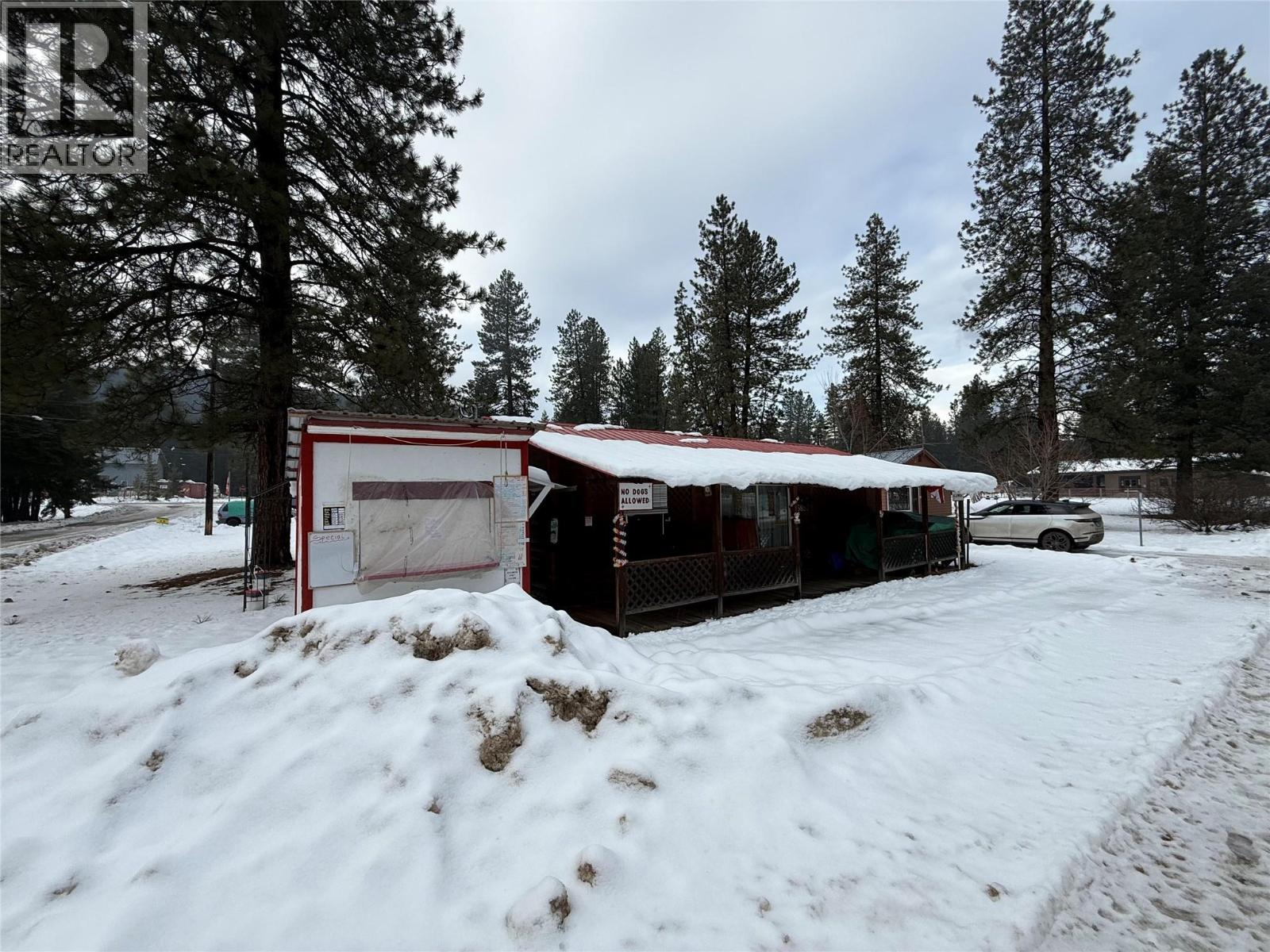 5861 33 Highway, Beaverdell, British Columbia  V0H 1A0 - Photo 5 - 10371100