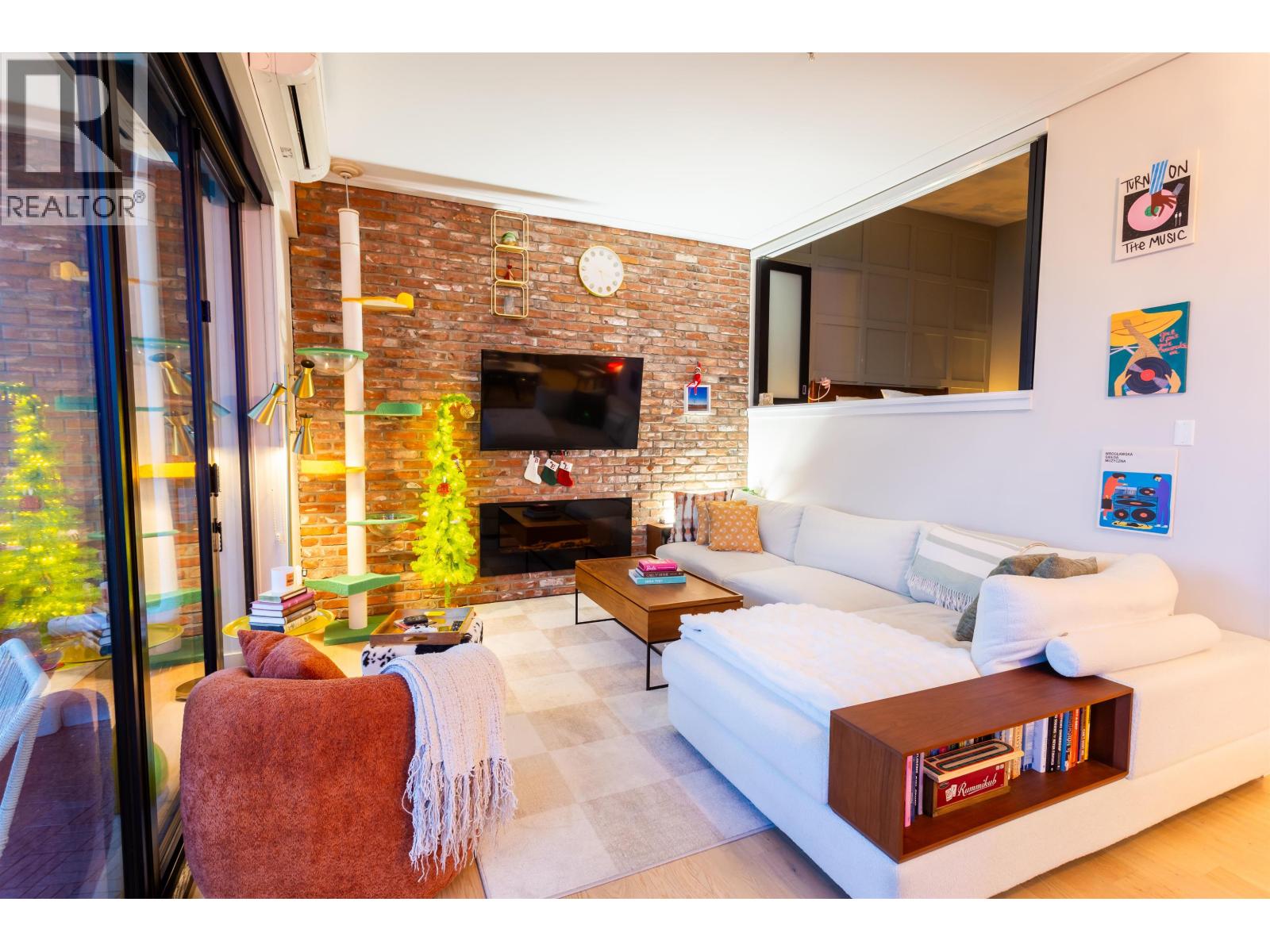 309 220 Salter Street, New Westminster, British Columbia  V3M 0H4 - Photo 6 - R3073863