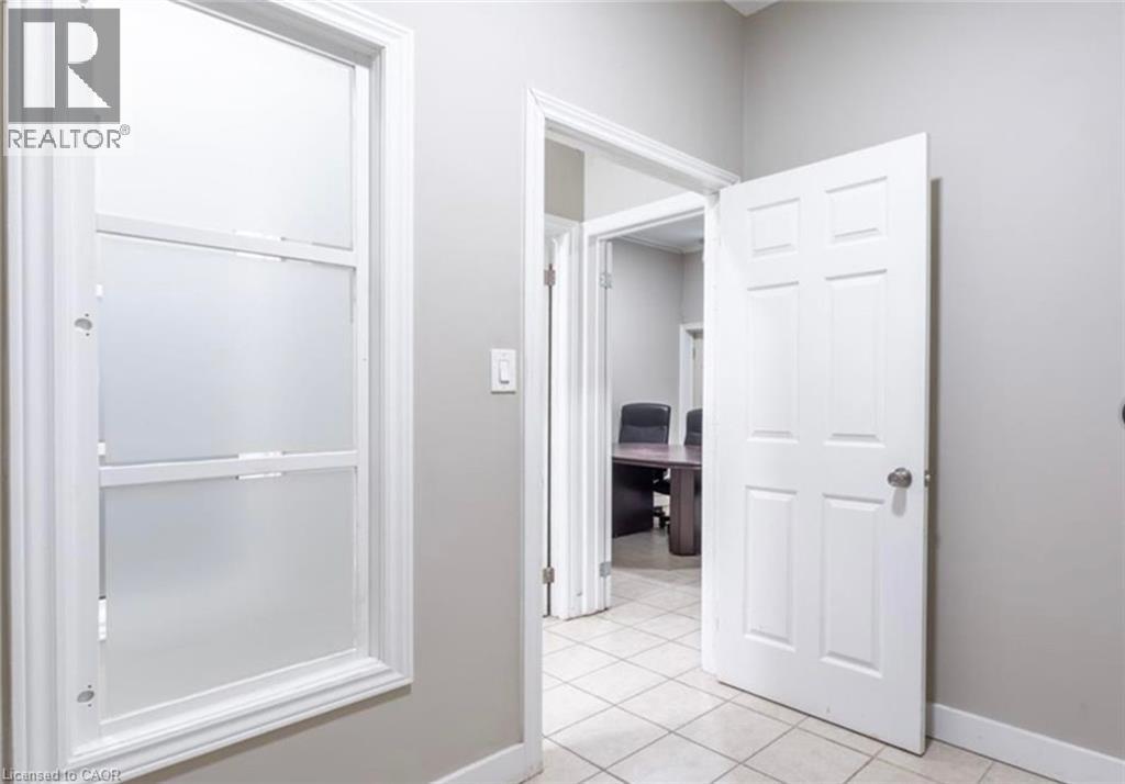 833 E King Street E, Hamilton, Ontario  L8M 1B1 - Photo 18 - 40794010