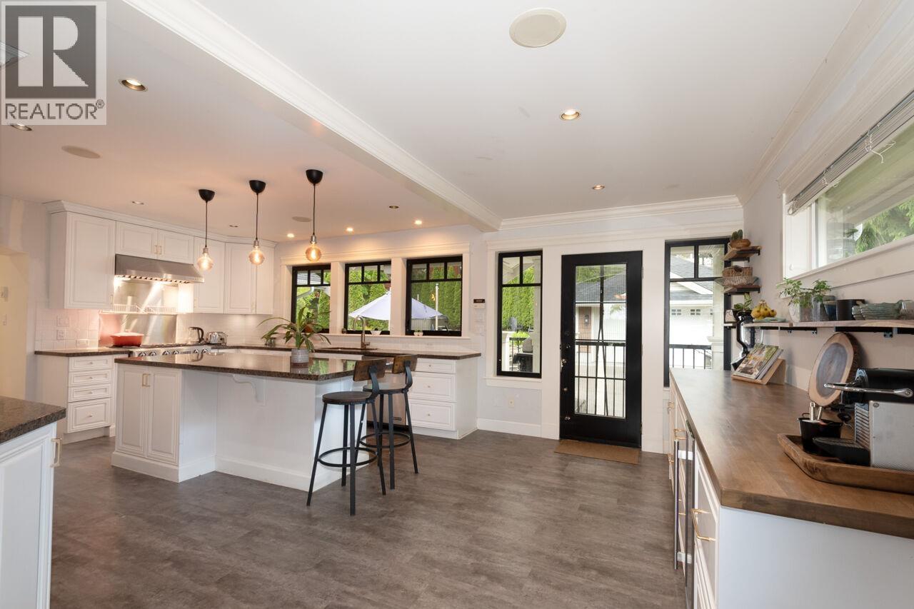 1050 11th Street, West Vancouver, British Columbia  V7T 2M5 - Photo 14 - R3073865