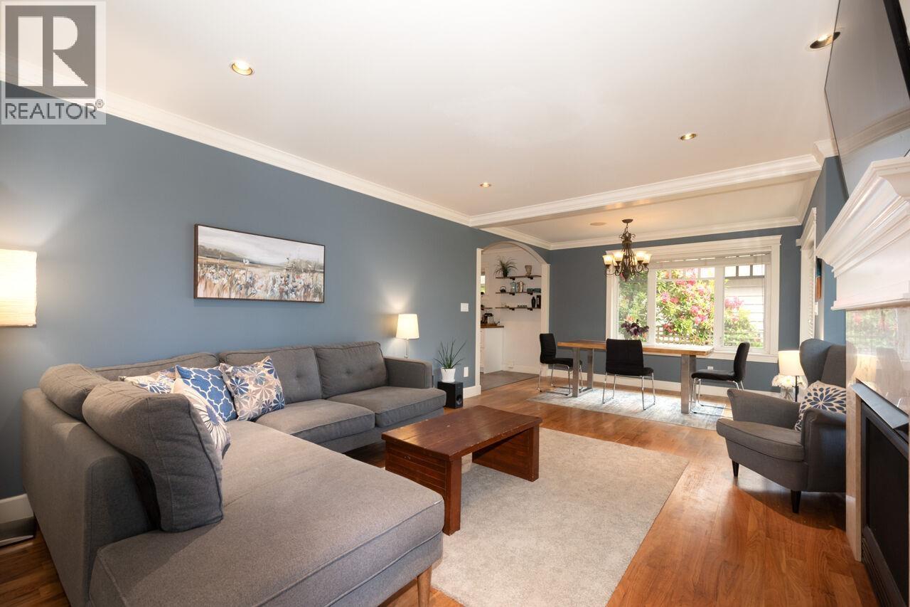 1050 11th Street, West Vancouver, British Columbia  V7T 2M5 - Photo 7 - R3073865