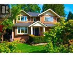 1050 11TH STREET, West Vancouver, British Columbia