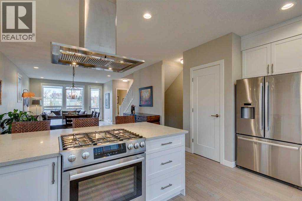 3225 39 Street Nw, Calgary, Alberta  T3B 6G6 - Photo 11 - A2260396