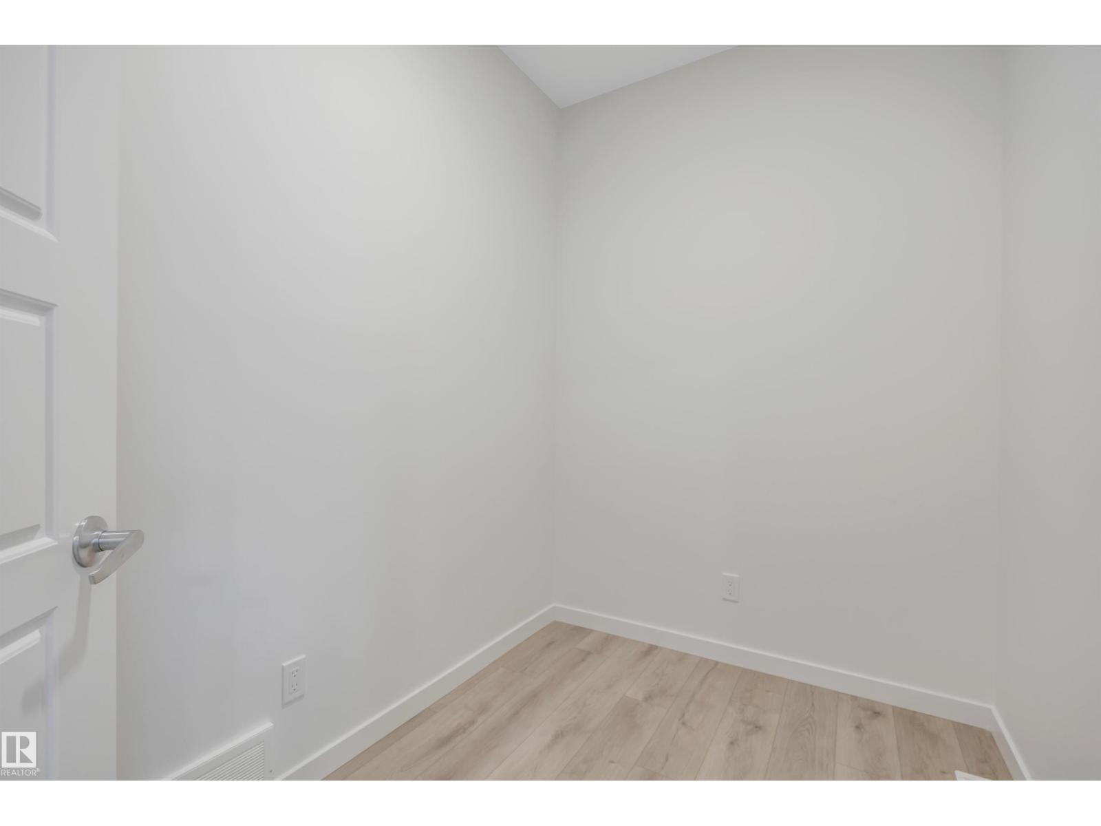 3323 Erlanger Bn Nw, Edmonton, Alberta  T6M 3A6 - Photo 16 - E4466205