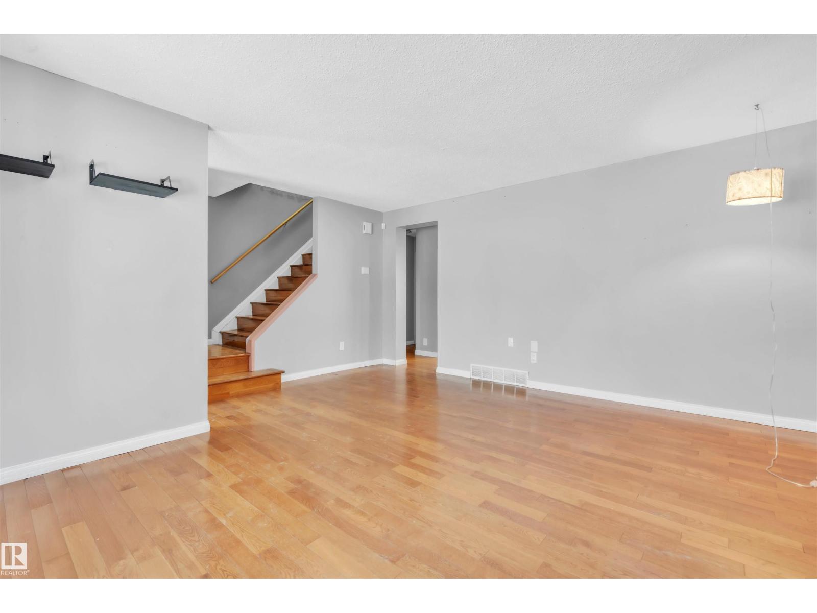 907/909 8 St, Cold Lake, Alberta  T9M 1H7 - Photo 6 - E4468171