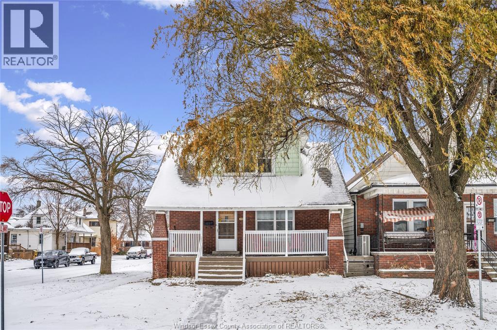 1097 Moy Avenue, Windsor, Ontario N9A 2P2 - Photo 2 - 25031700