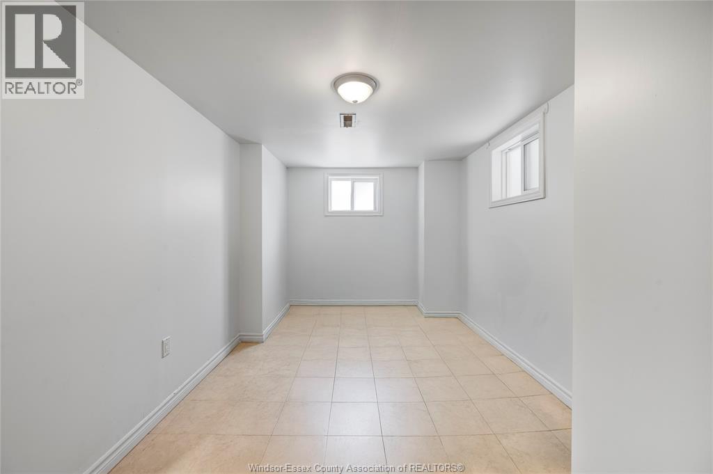 1097 Moy Avenue, Windsor, Ontario N9A 2P2 - Photo 35 - 25031700