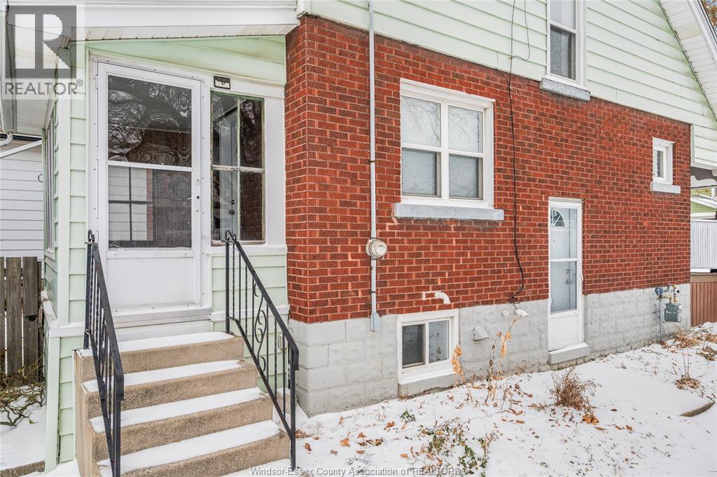 1097 Moy Avenue, Windsor, Ontario N9A 2P2 - Photo 7 - 25031700