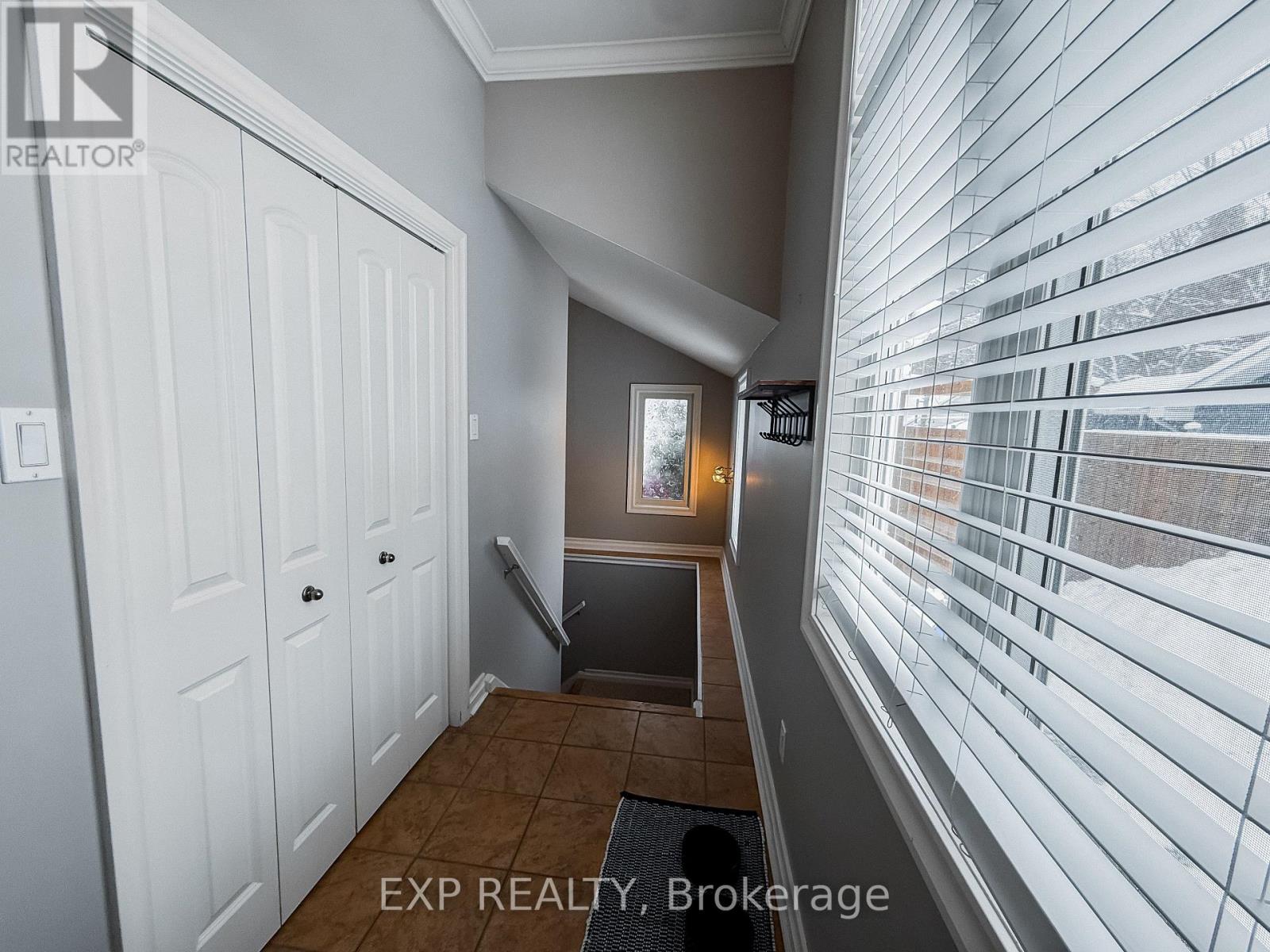 5051 Wellington Road S, London South, Ontario  N6E 3X9 - Photo 14 - X12634382