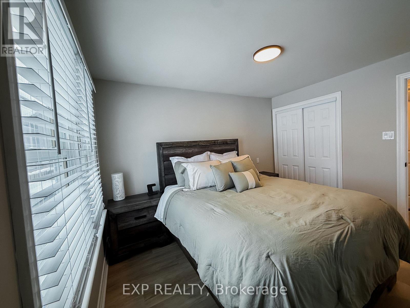 5051 Wellington Road S, London South, Ontario  N6E 3X9 - Photo 11 - X12634382