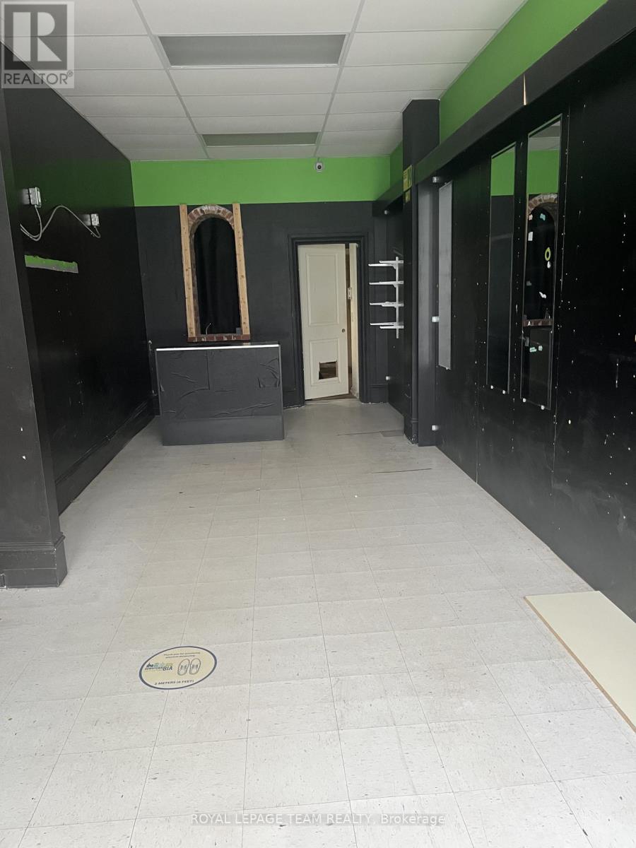 154 Bridge Street, Carleton Place, Ontario  K7C 2V7 - Photo 3 - X12552622