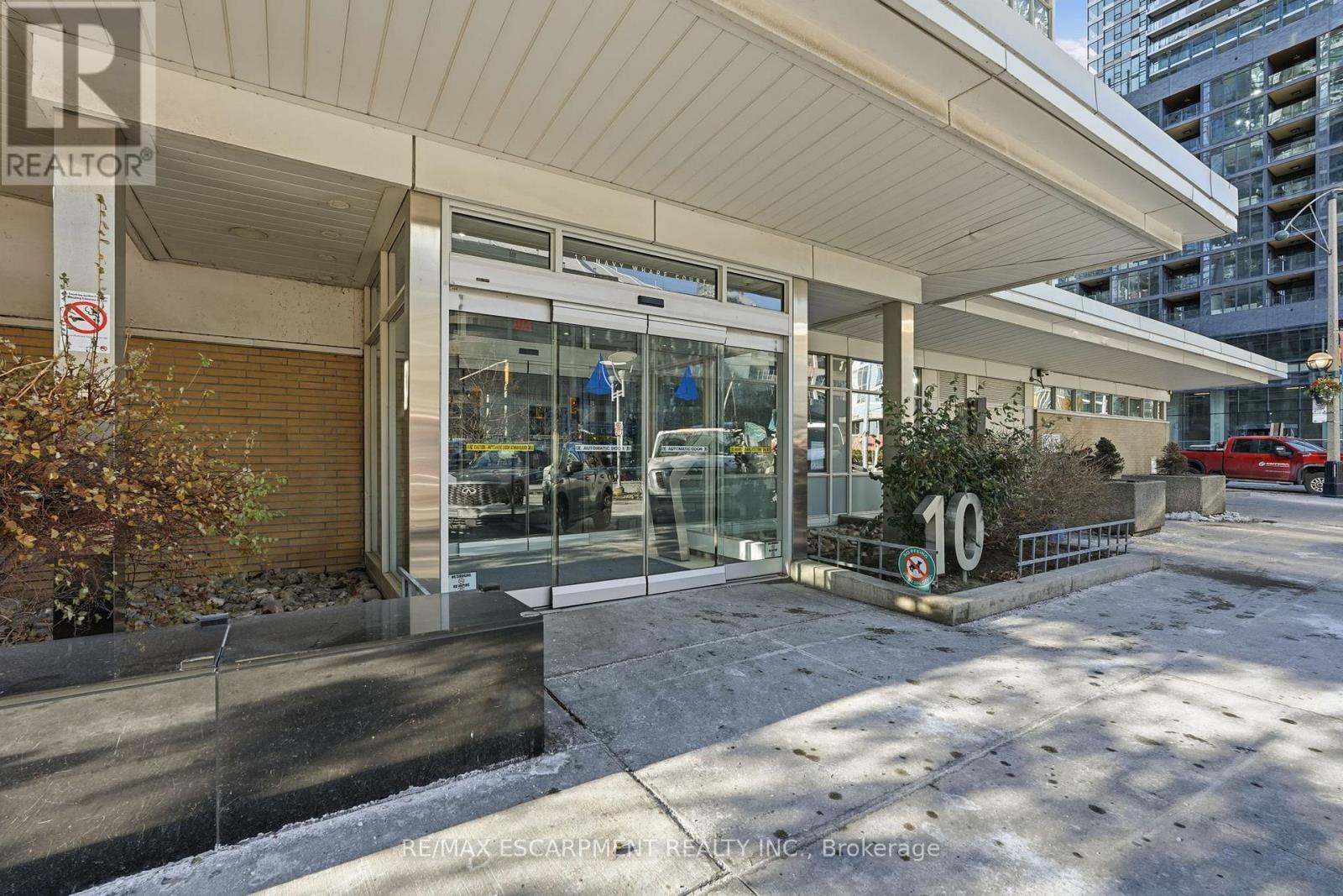 4009 - 10 Navy Wharf Court, Toronto, Ontario  M5V 3V2 - Photo 2 - C12634436