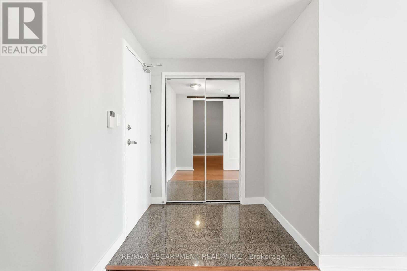 4009 - 10 Navy Wharf Court, Toronto, Ontario  M5V 3V2 - Photo 5 - C12634436