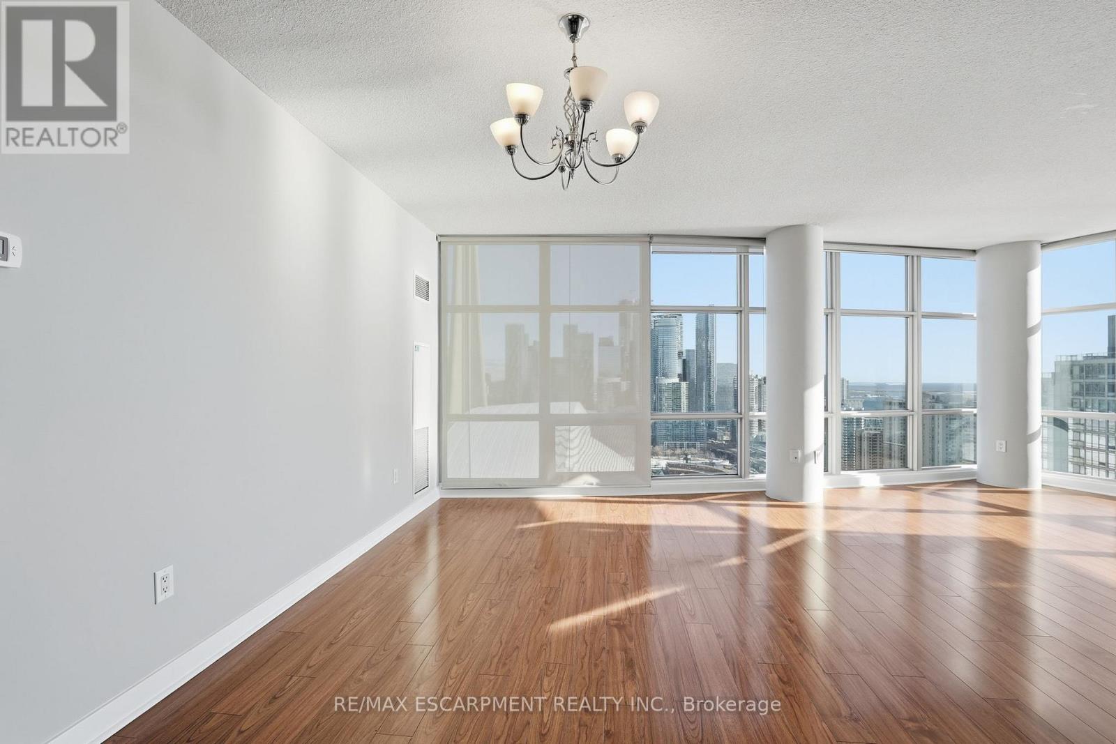 4009 - 10 Navy Wharf Court, Toronto, Ontario  M5V 3V2 - Photo 8 - C12634436