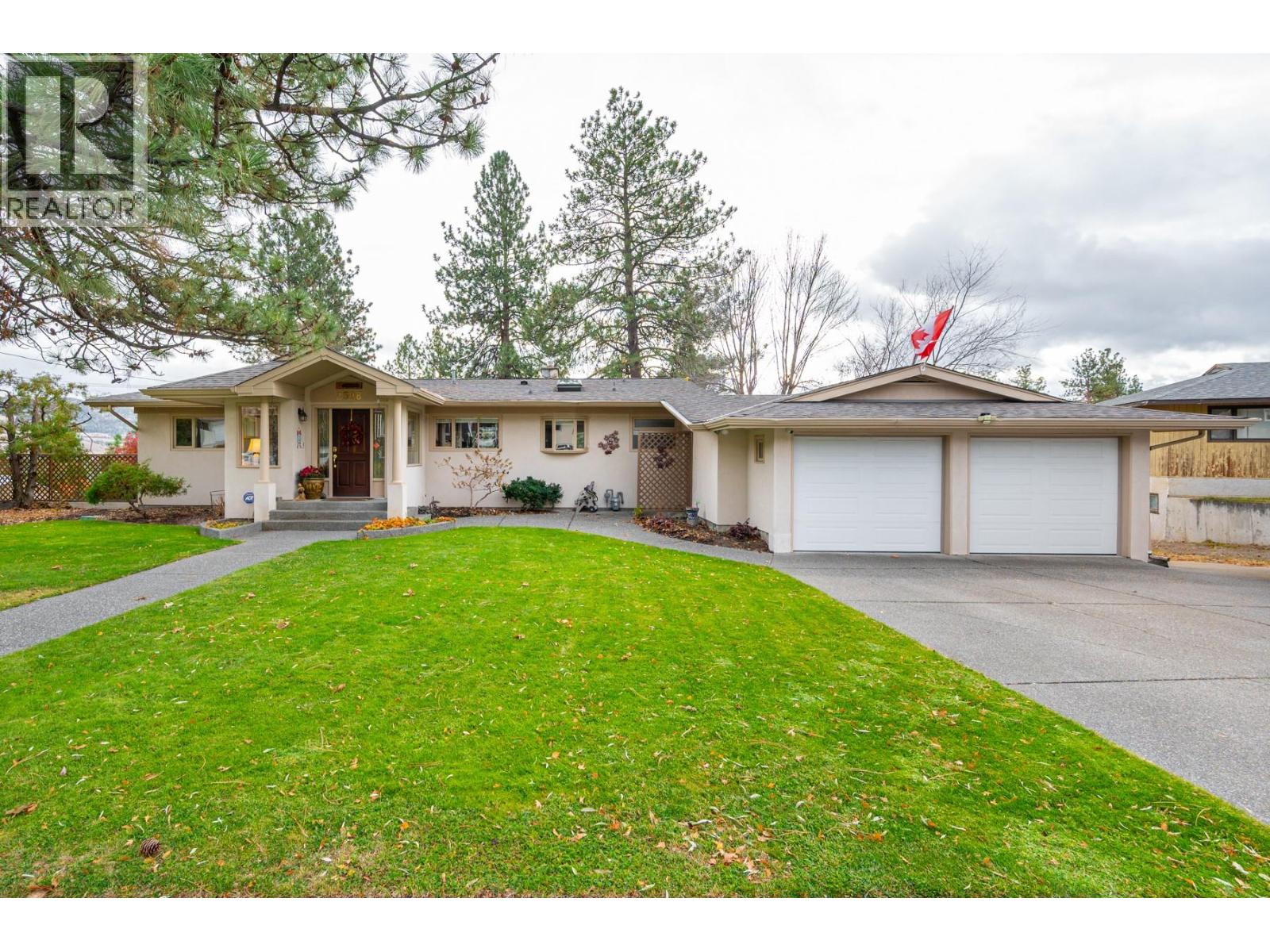 2398 Reid Avenue, Merritt, British Columbia  V1K 1H6 - Photo 3 - 10369192