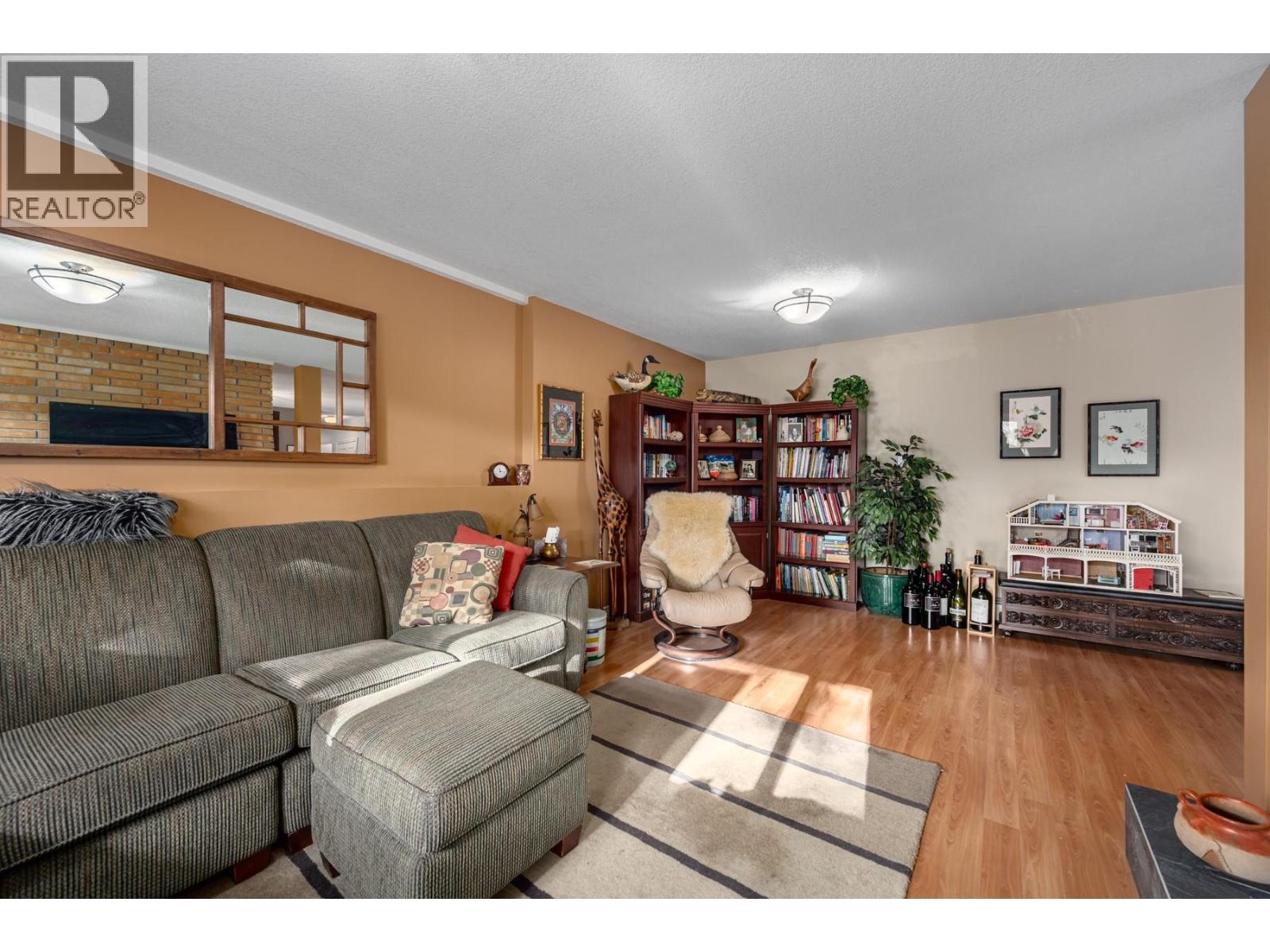 2398 Reid Avenue, Merritt, British Columbia  V1K 1H6 - Photo 30 - 10369192