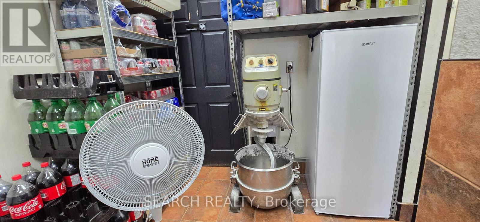 101b - 1920 Dundas Street E, London East, Ontario  N5V 3P1 - Photo 12 - X12397777