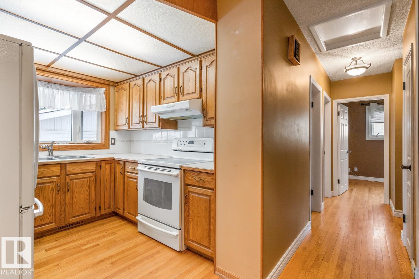 8416 71 St Nw, Edmonton, Alberta  T6B 1X4 - Photo 13 - E4468173